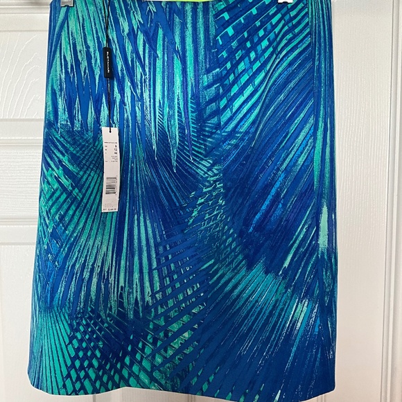 NWT Elie Tahari Vibrant Pickleball Mini Skirt Athletic Golf Travel Blue Green 8 - Picture 5 of 9
